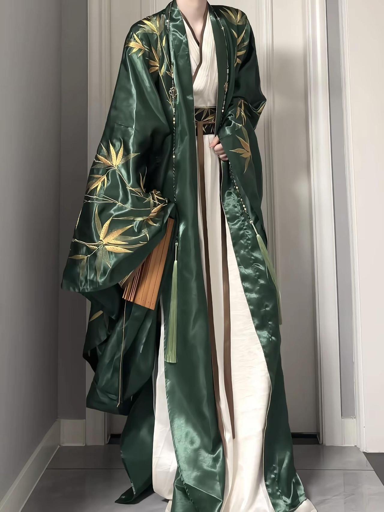我以明月宴群山。试衣 古风 明月松间汉服