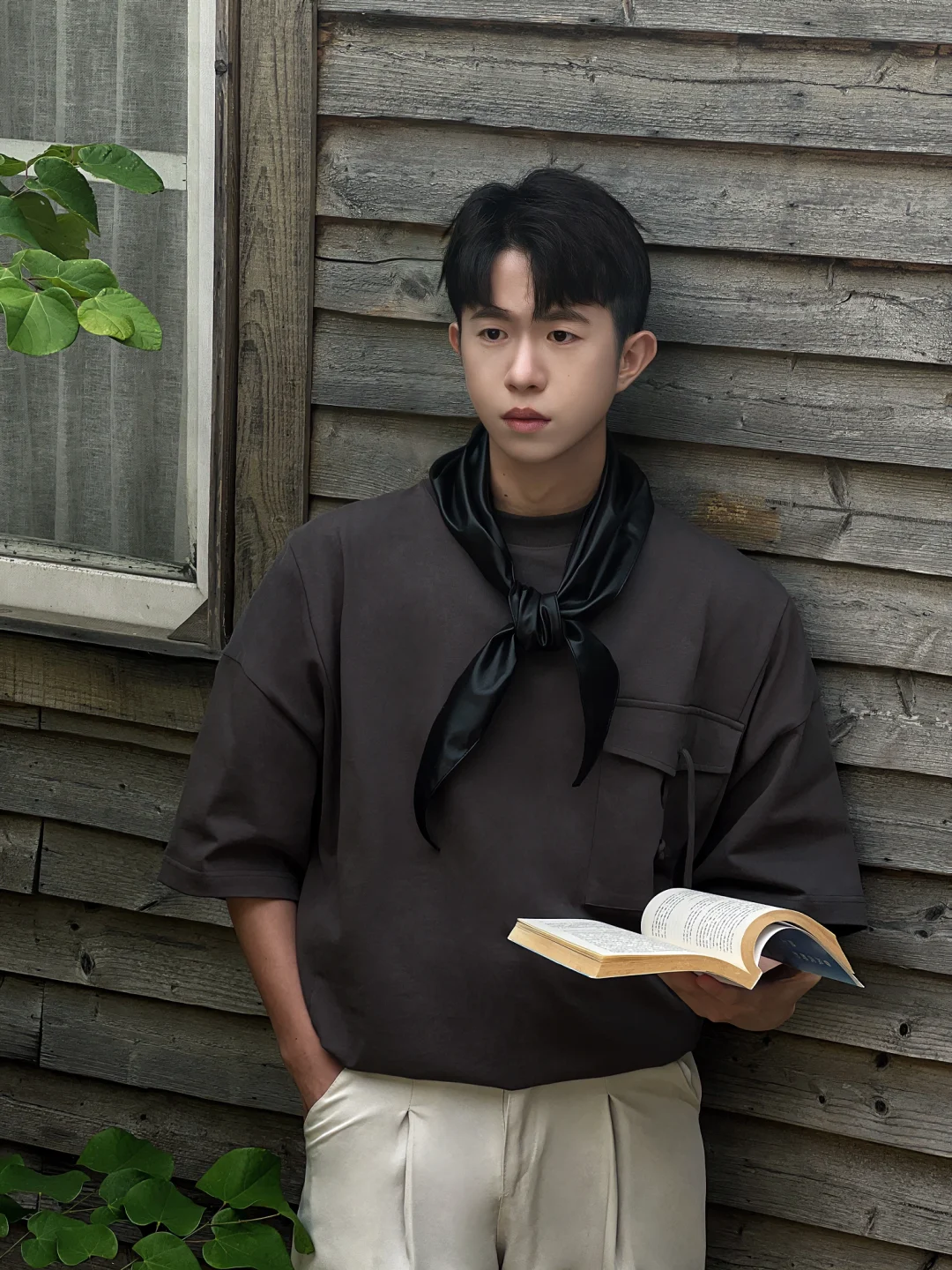 为何松弛感装扮在夏天看起来更有高级感？