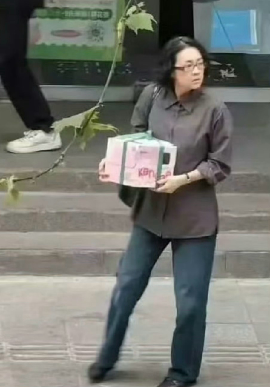 之前说章子怡增肥是为了拍这个？没认出这是章子怡