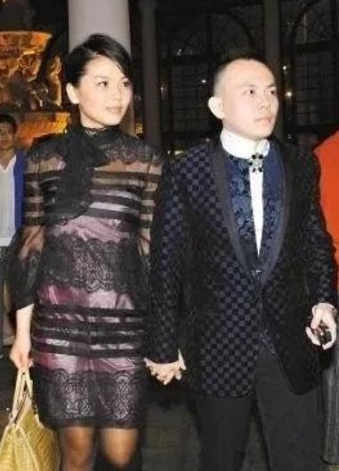 2008年，王珂巨亏了4个亿，刘涛找到秦海璐，我走投无路了，你能借我点钱吗？秦海