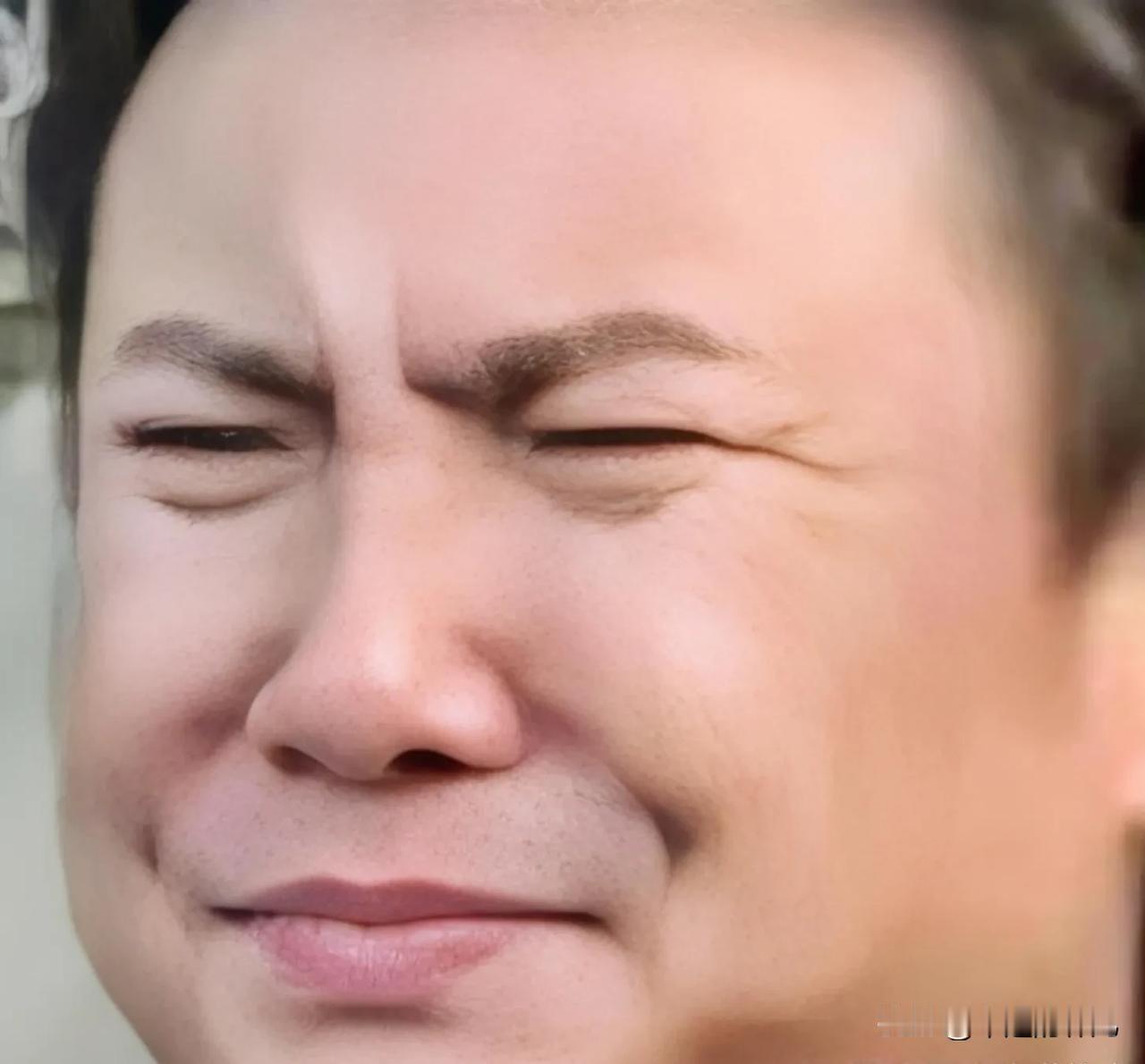 昨天我妈说有个男的问她哪一年出生的，
而且是她们领导，
她如实说了。
我爸一听不