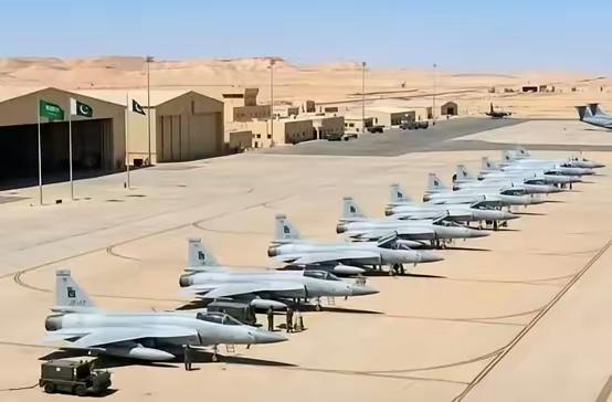 沙特这次真要感谢特朗普，如果不是特朗普对伊朗开战，估计沙特永远也不知道，美军基地
