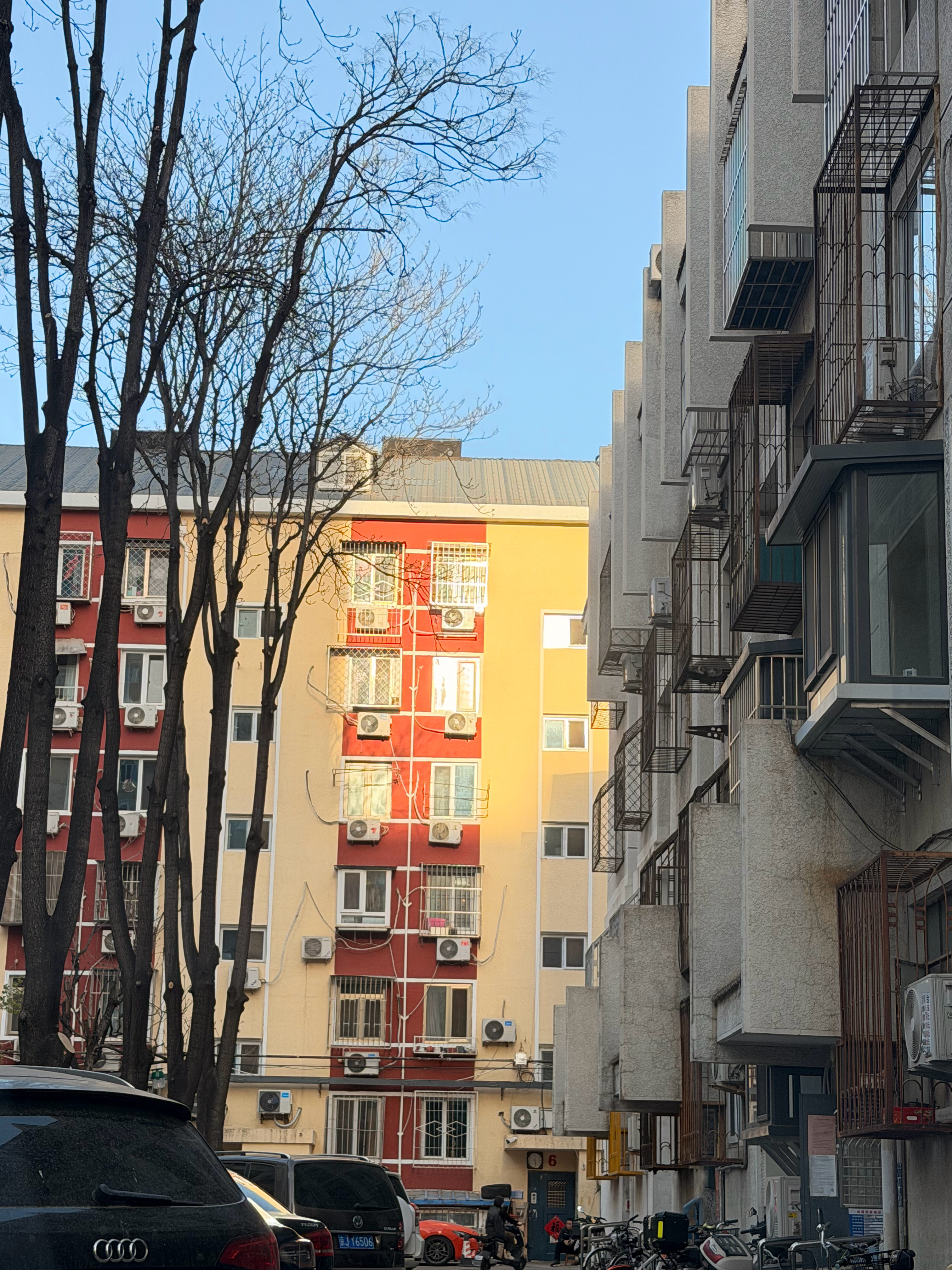 这两年搬到五环外真的是无比正确的选择，要是还住二环附近每天不知道有多少生命浪费在