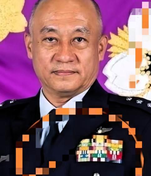 日本统合司令官、海军大将南云宪一郎说，万一中国和日本像乌克兰跟俄罗斯那样陷入长期