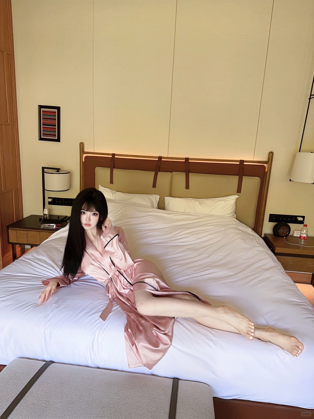精致女孩的睡袍