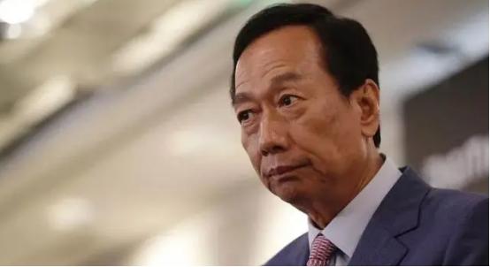 “只要大陆敢打仗，我就敢给他们送物资过去！”郭台铭，也就是富士康的创始人，表示如