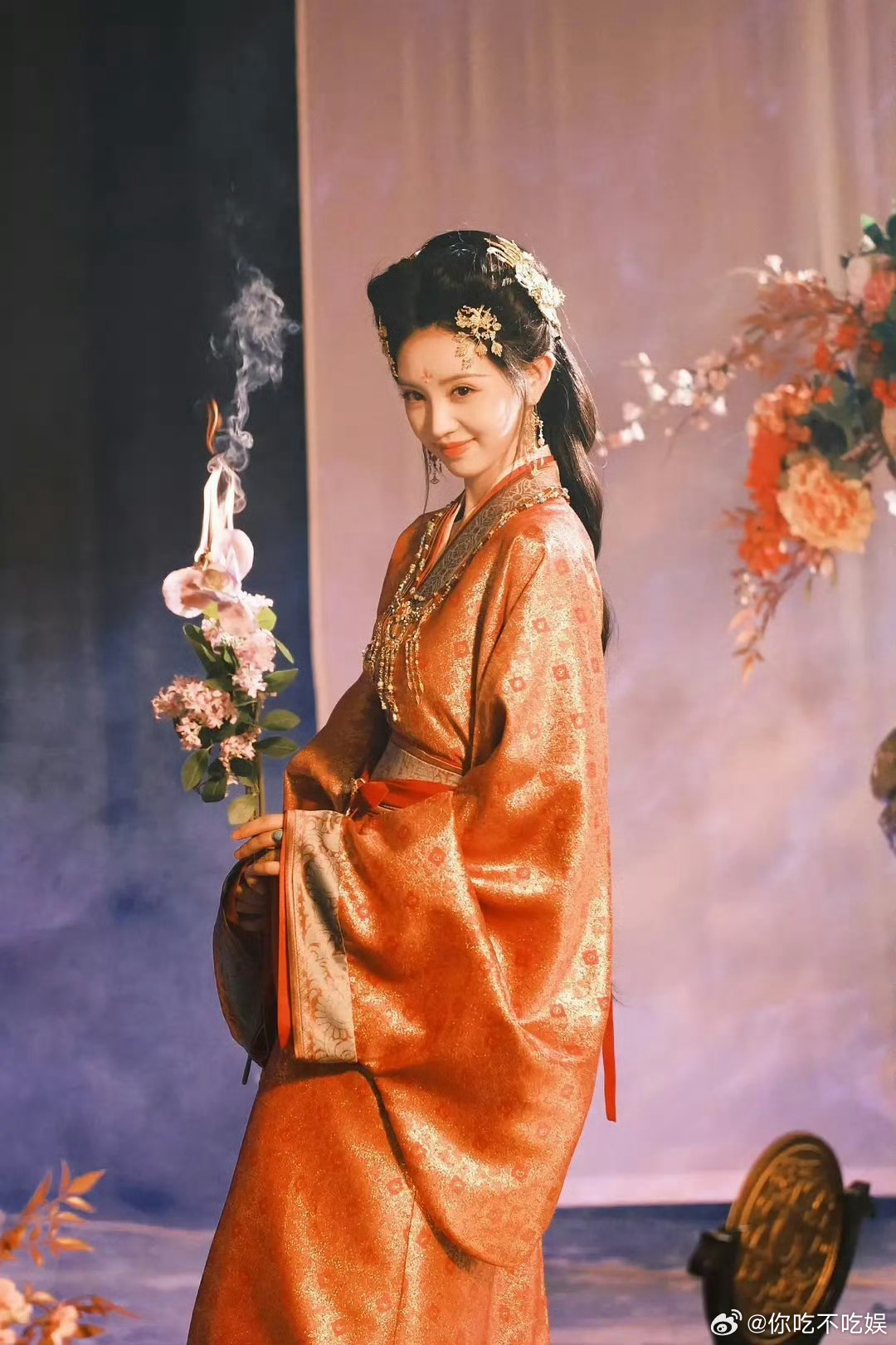 田曦薇是不是有点没有把这套衣服的感觉穿出来？ 