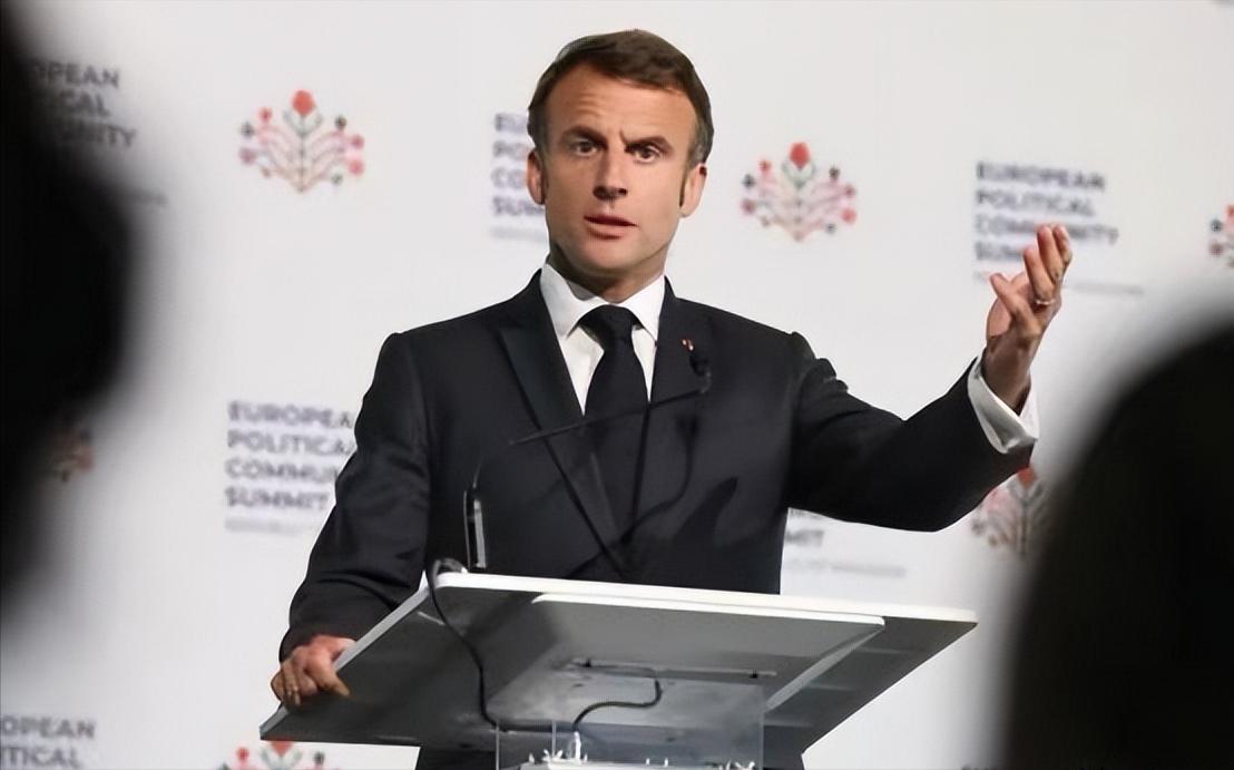 就在刚刚！
法国宣突然宣布了

11月11日，法国宣布将在2026年向乌克兰派遣