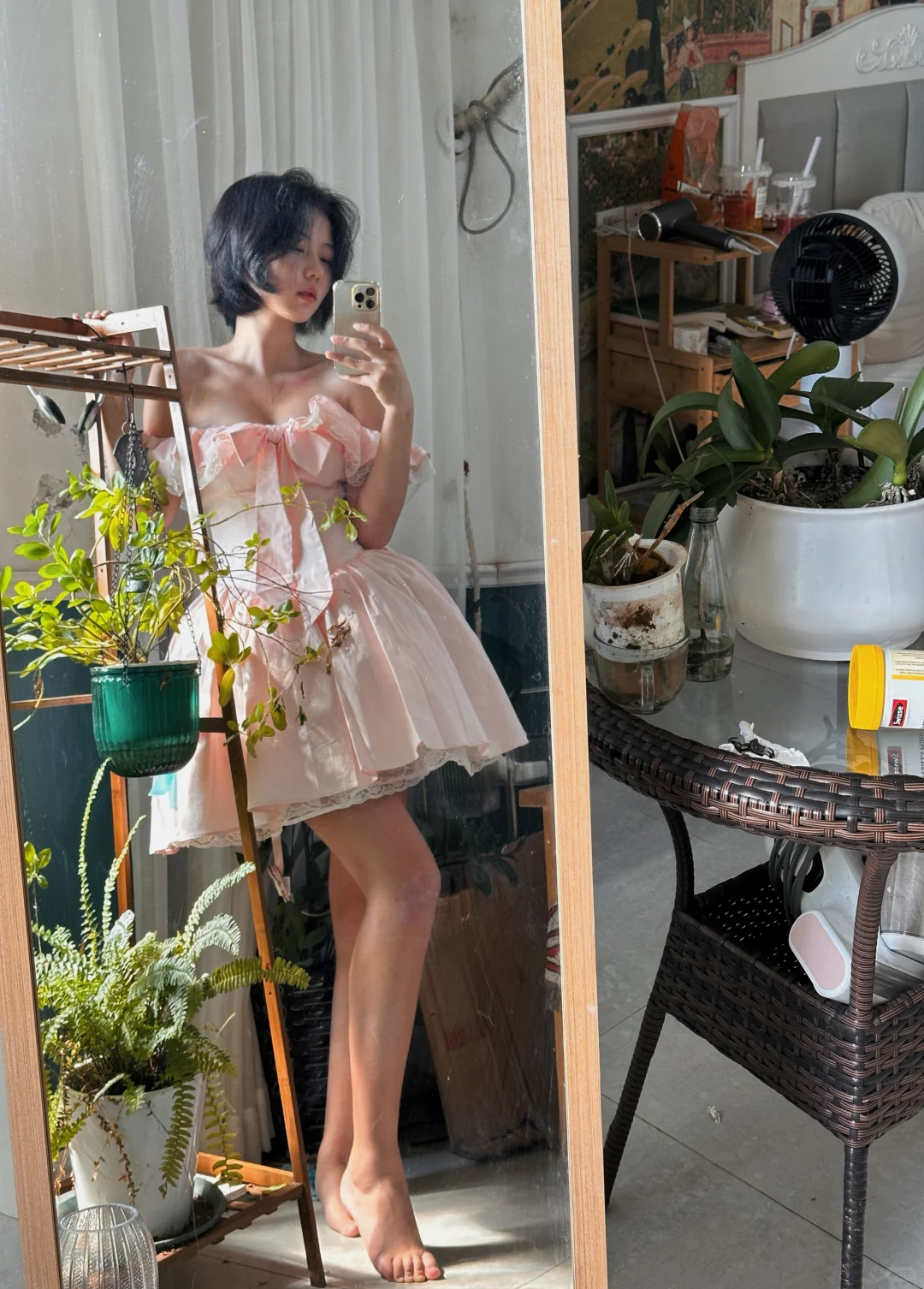 活脱脱一只胖鹅粉色裙子