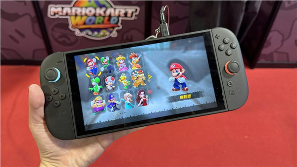 【打击黄牛任天堂放大招！多语言版Switch2限购升级 ：每号限购1台+必须玩满