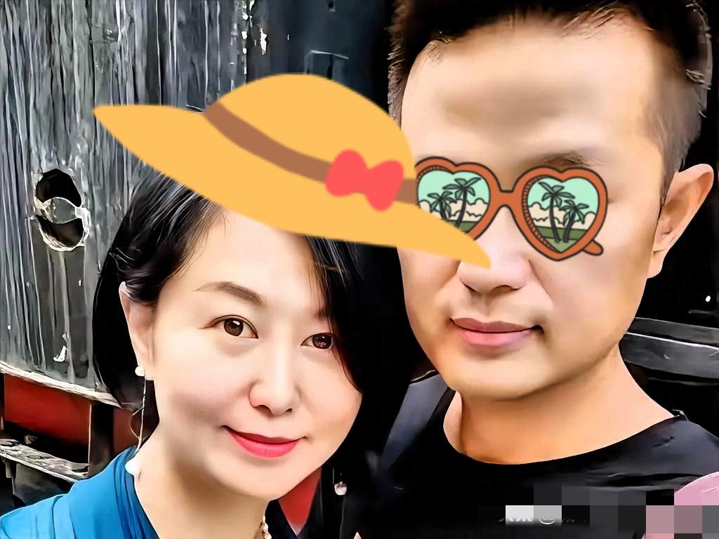 成都，49岁富婆被34岁农村小伙网上表白，奔现5天闪婚。哪料，当富婆来到小伙山东