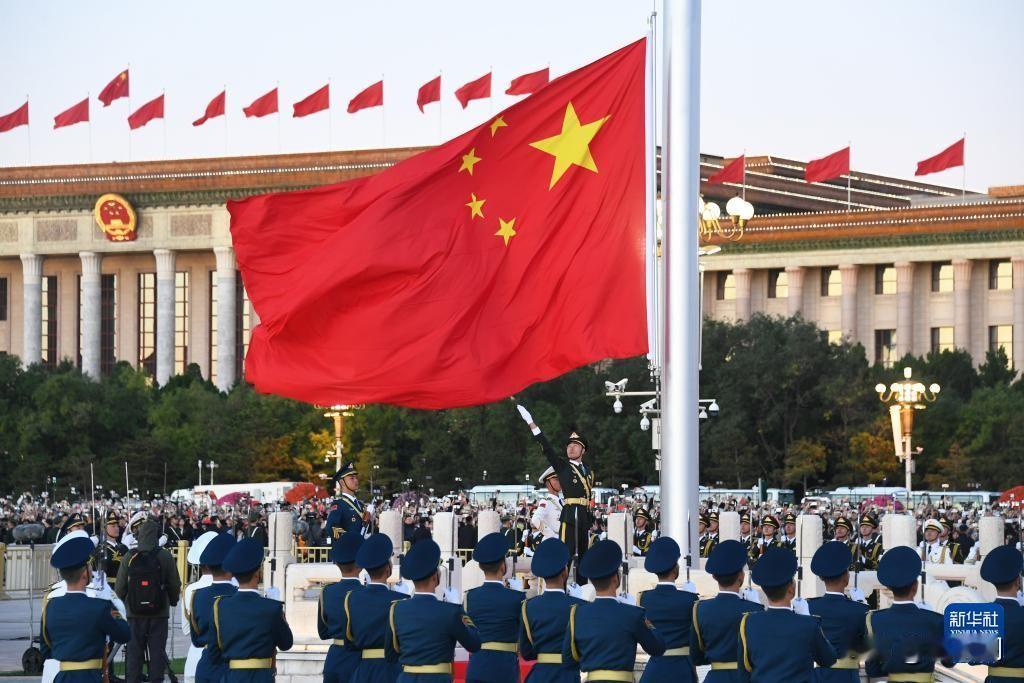 欧洲三驾马车接连访华
特朗普刚走普京又到
这一年世界政要把北京门槛“踏破”

1