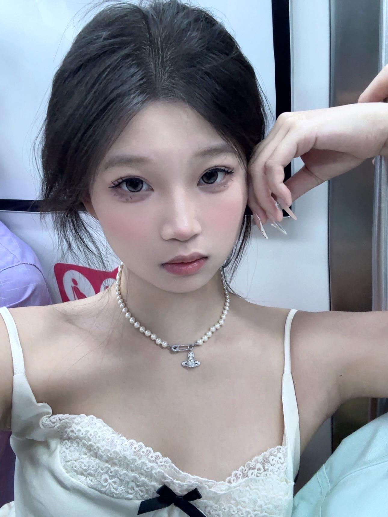 你说我是把妹王 说我花心 亲爱的 如果每天都爱上一个崭新的你也算的话 那我承认