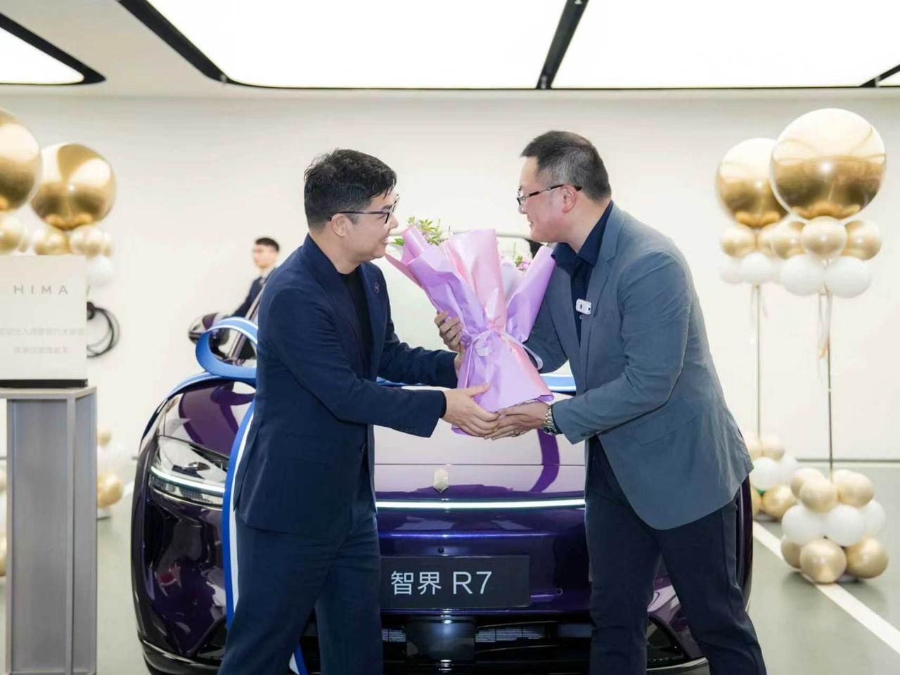 这次智界的更新，可以理解为一次“补短板+拉上限”的组合操作。3月23日，智界 R