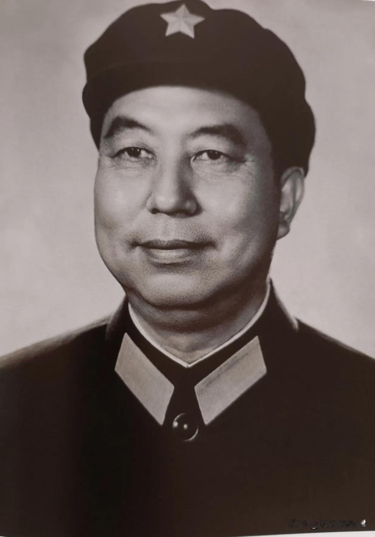 1977年华国锋召见张爱萍，递上一首狱中诗：完璧归赵！
 
1977年的一天，开