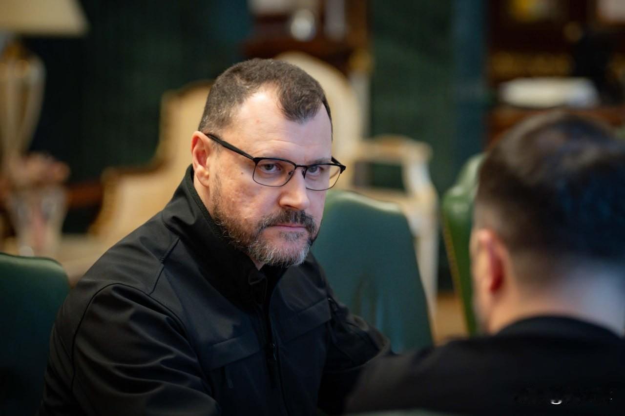 【泽连斯基解除杰涅科边防局局长一职】

1月2日，泽连斯基在电报频道发文称，已解