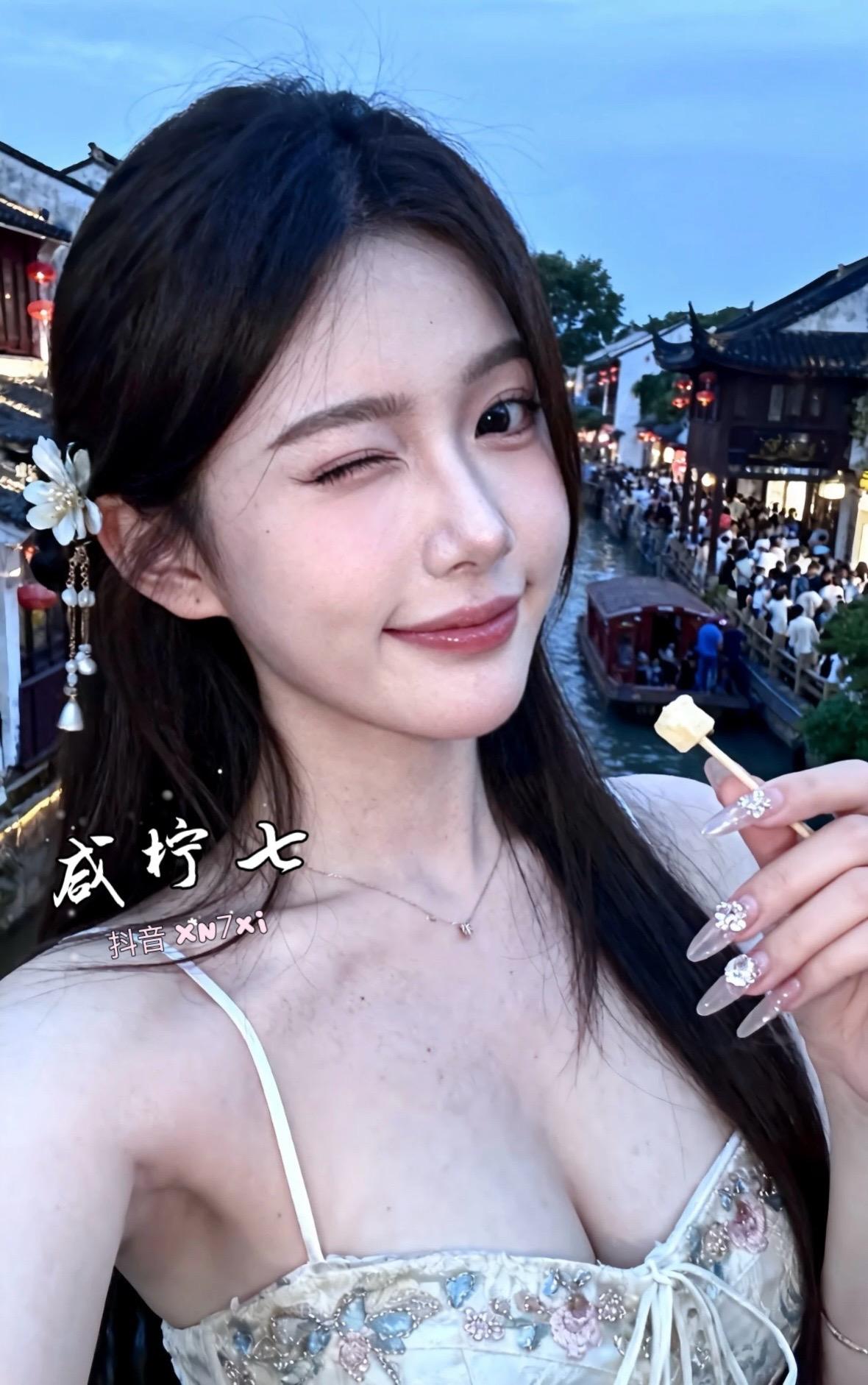 汉服水乡出片秘籍 江南古镇 古风服饰 团扇 美女