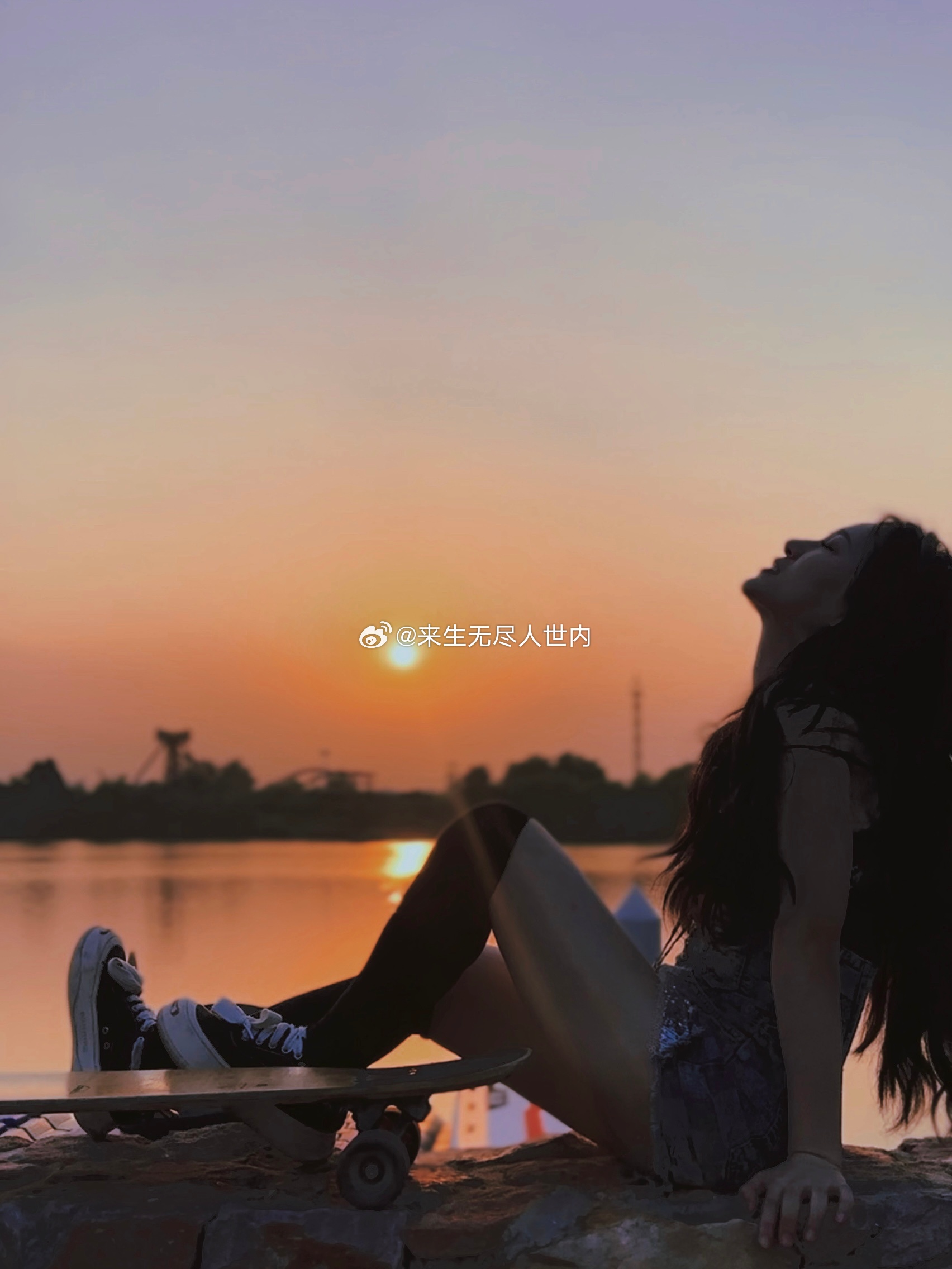 当你发现很多事情其实并不会如你所愿的发生少去计较的话 就不会有生气了 少在乎一些