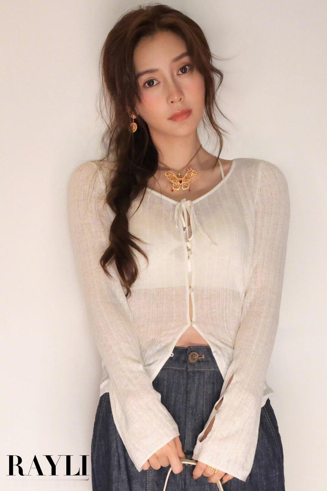 angelababy[超话] 🙈angelababy 想起了那年一袭粉裙惊艳日