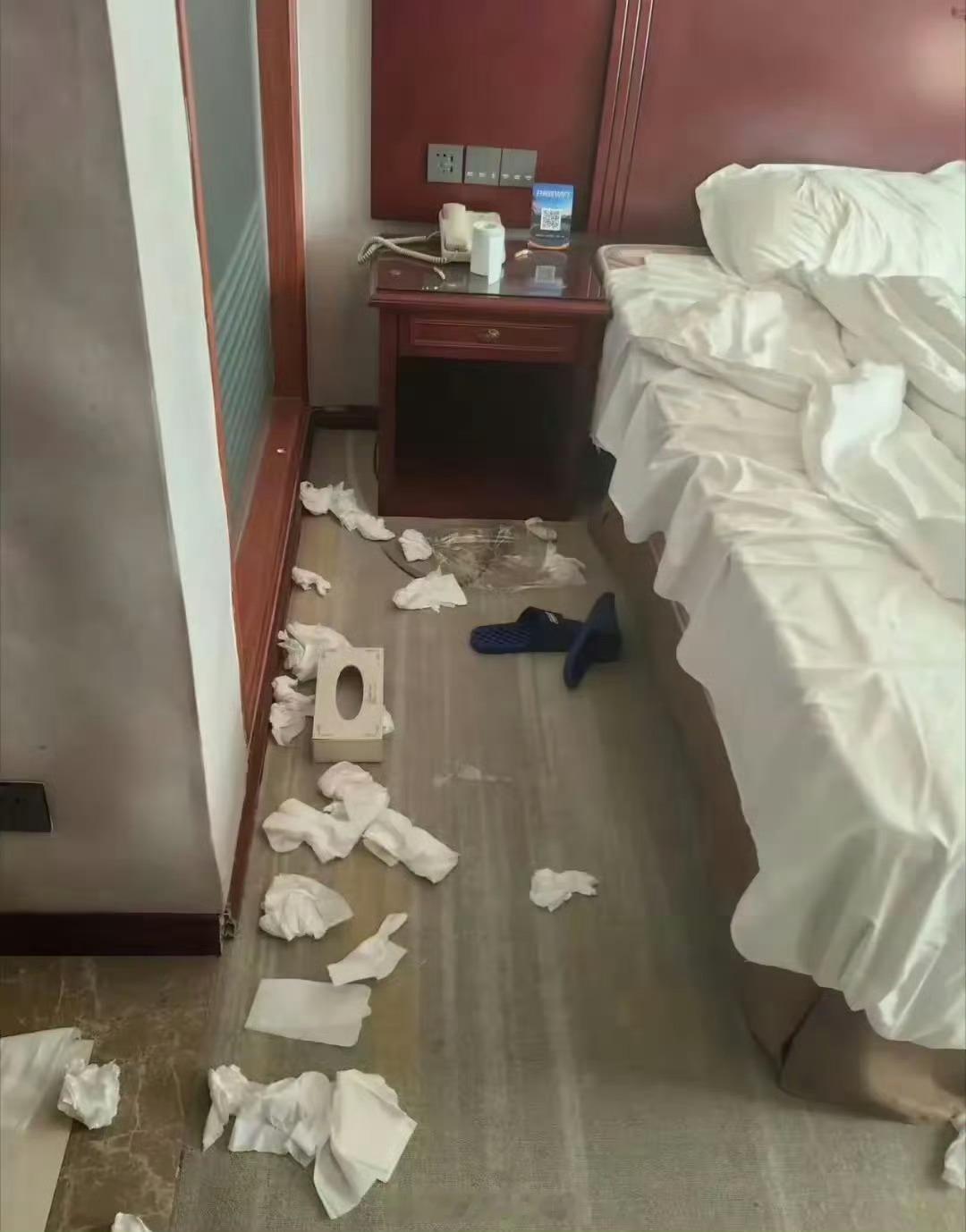 网友：小县城开宾馆，60块钱的钟点房，有时候还顾不了人工、水电费。