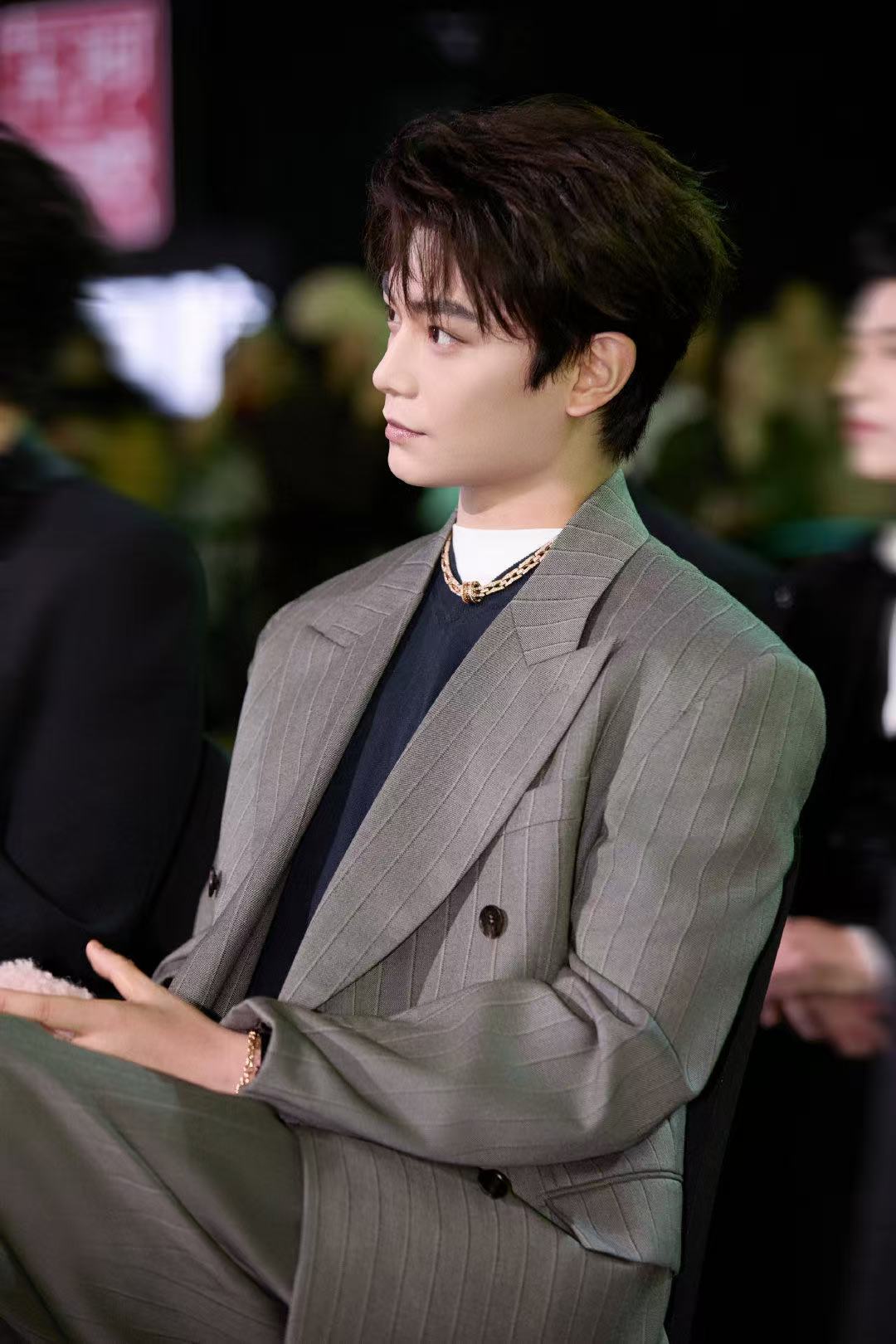 丁禹兮巅峰之夜官宣预告丁禹兮巅峰之夜预热 丁禹兮巅峰之夜官宣预告，惊喜值拉满了，