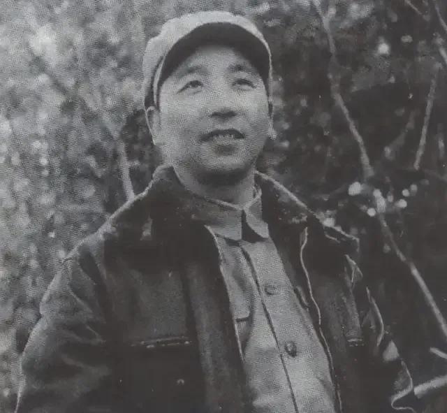 他是志愿军第15军军长，上甘岭战役中，他想方设法筹集资金，连自己的私房钱都拿出来