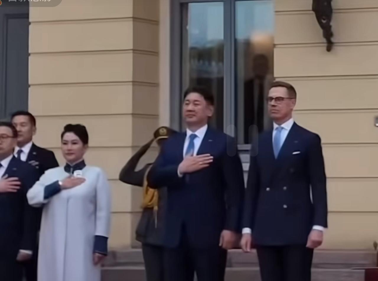 蒙古国总统呼日勒苏赫访问芬兰。