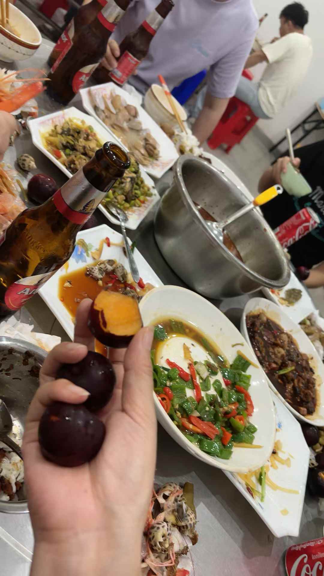 吃饱喝足谢谢我们老大 ​​​