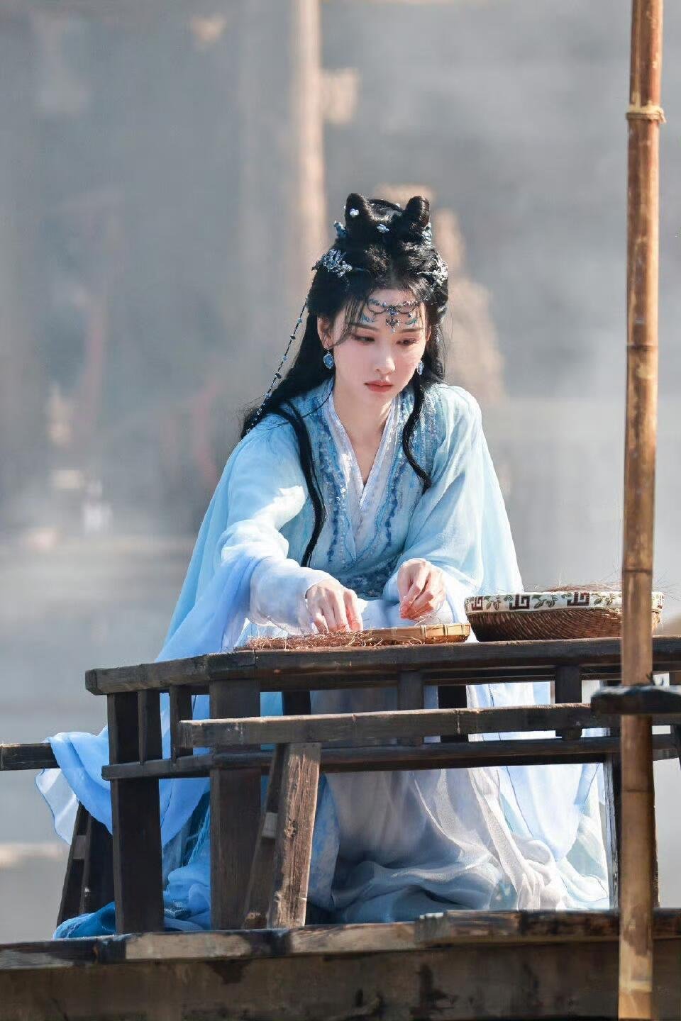 陈都灵有双发现美的眼睛陈都灵好爱夸人一个嘟嘟从曾舜晞到其他演员，陈都灵的夸赞句句