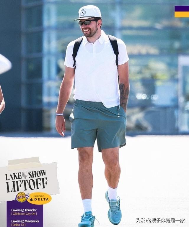 湖人出征雷霆！伤病报告出炉，登机时东契奇大笑心情美得很，老詹满脸严肃拿保温杯，这