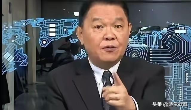 台湾地区学者黄征辉通过电视喊话岛内民众，跟国民党主席郑丽文走，两岸统一后台湾人会