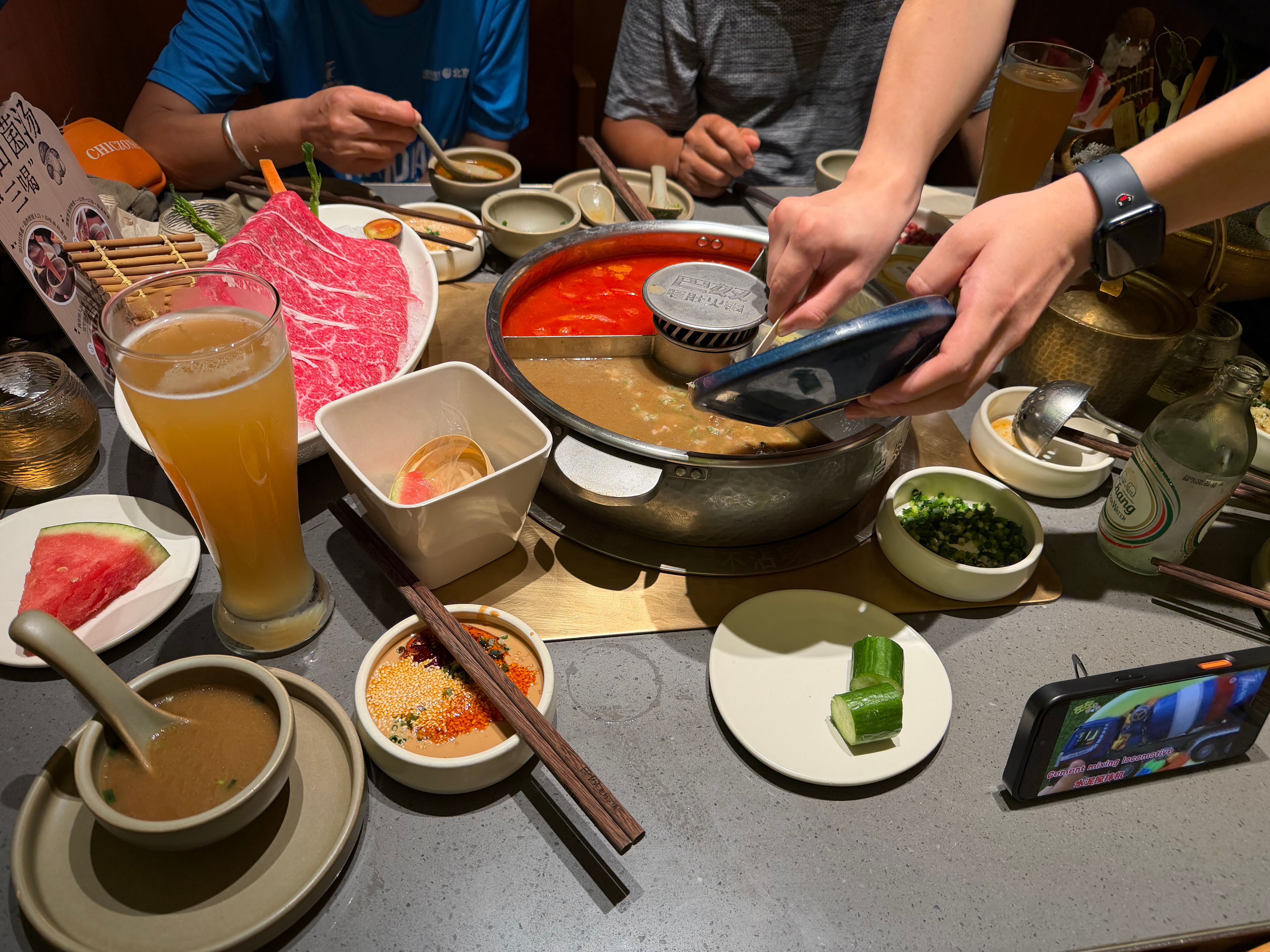 又是吃撑的一天关键今天也没跑步啊罪恶！跑不动的美食