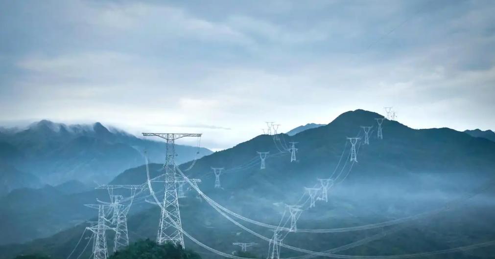 越南对我们戒心仍是非常大的。例如，越南需从中国进口大量电力。但为防止受中国控制，