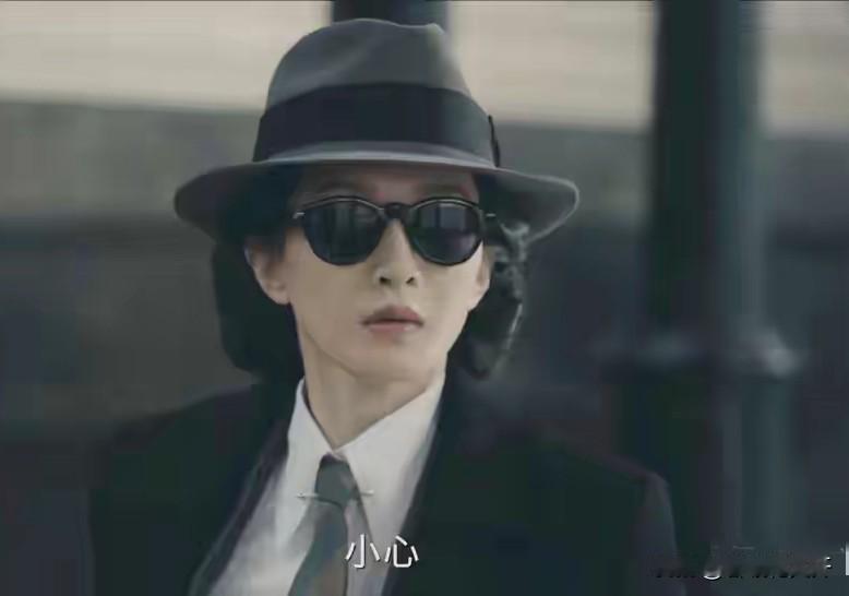整理了一份《醒来》人物代号清单，这样再看剧就清楚多了。
1，陈开来（欧豪饰），前