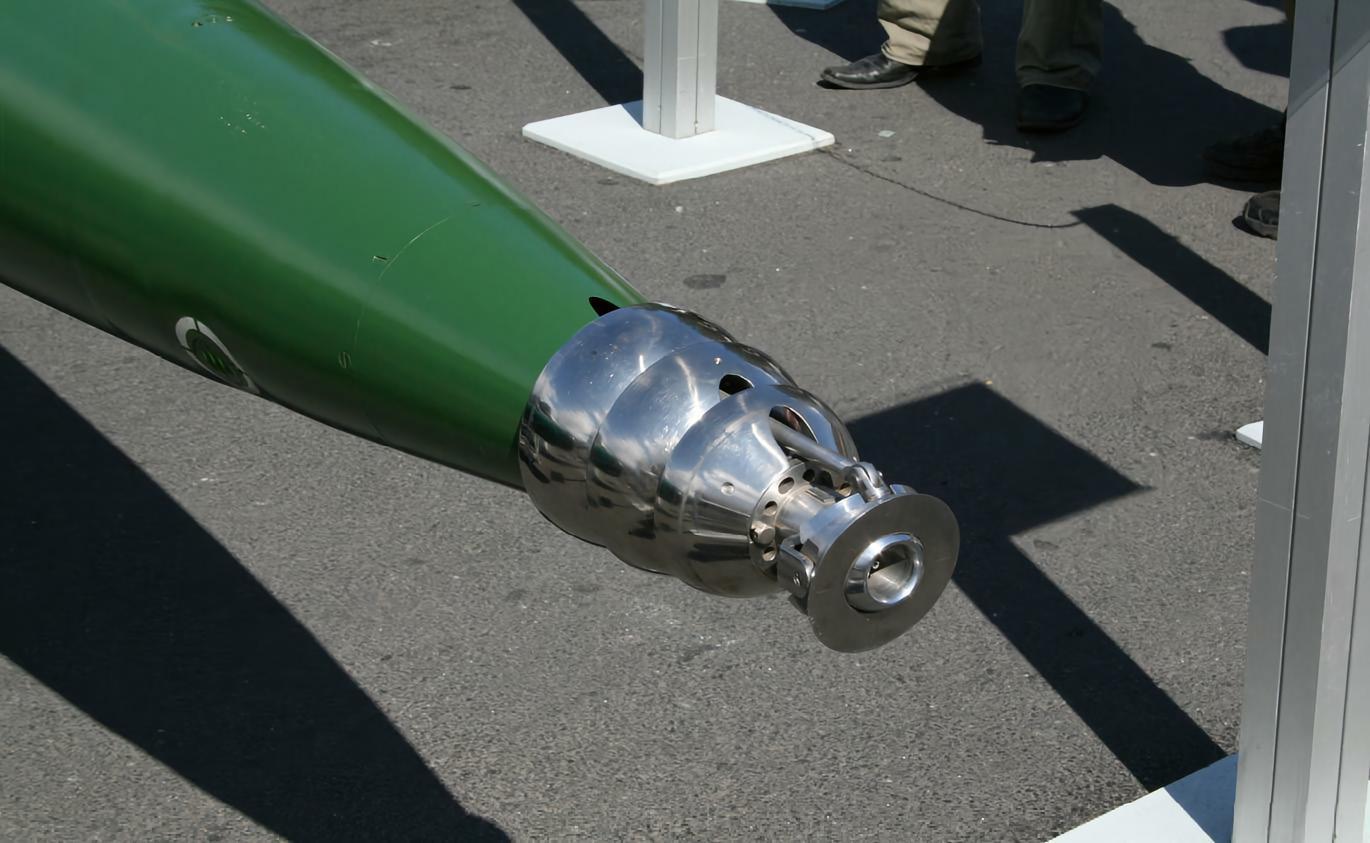 每天认识一件兵器 俄罗斯“暴风”超空泡鱼雷“暴风”超空泡鱼雷是苏联研制的一种超空