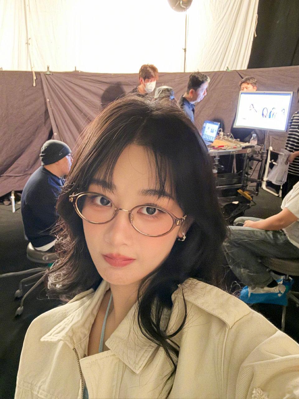 杨紫2025的词是破土紫啧～2026多多和我们见面吧