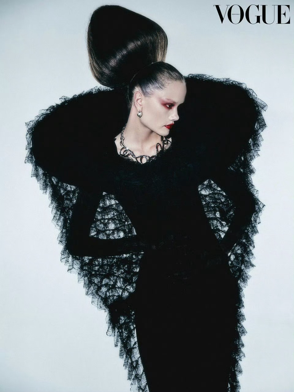 Vogue Portugal December/January 2025-26摄