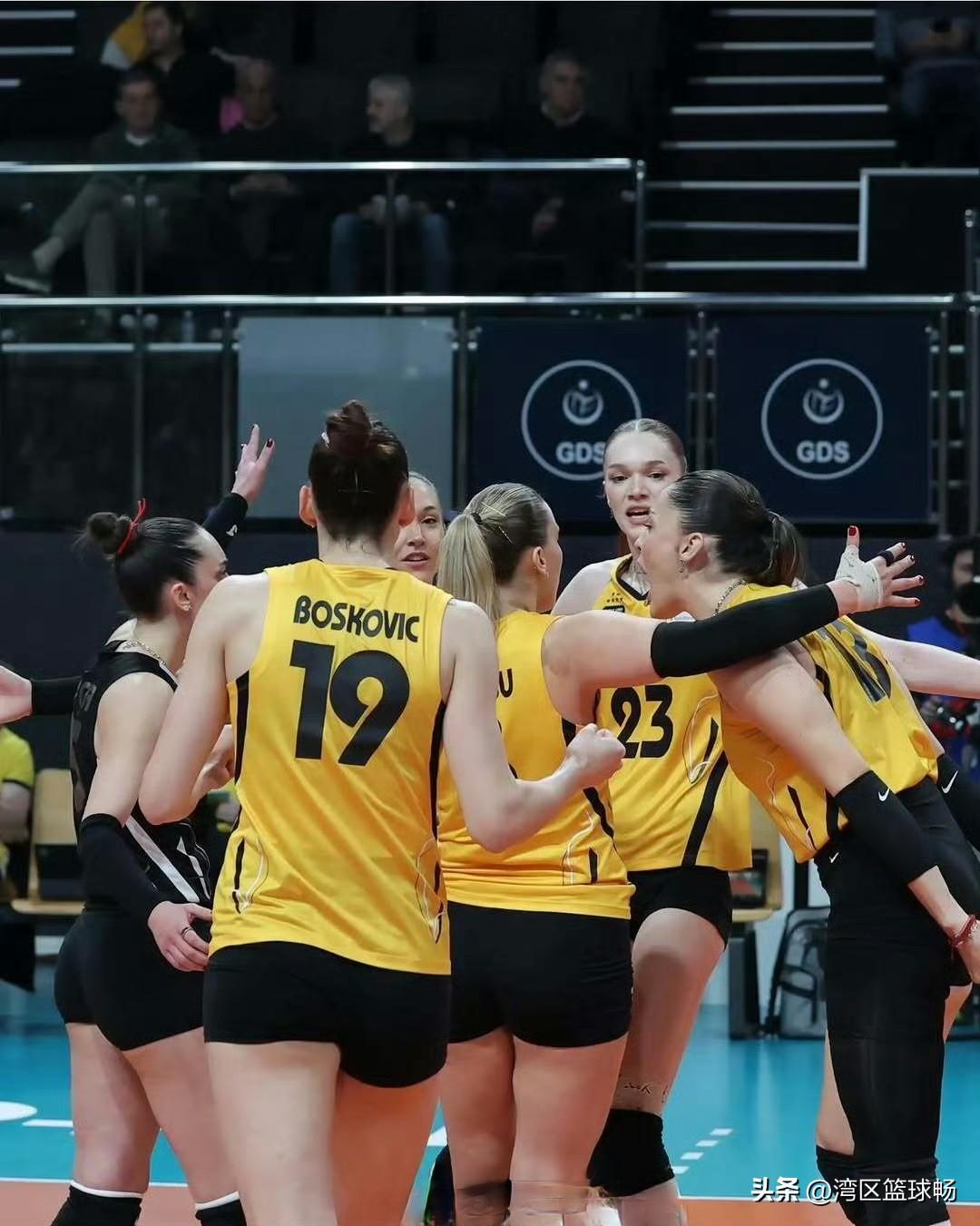 女排欧冠四强出炉：科内利亚诺再战瓦基弗银行，斯坎迪奇对决伊萨奇巴希。米兰虽近年失