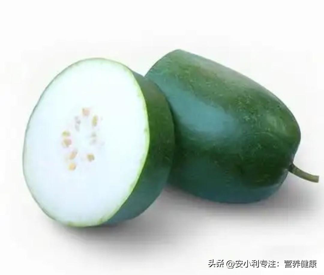 具体的实施方案如下：
1. 饮食要清淡：根据《中国居民膳食指南（2022）版》的
