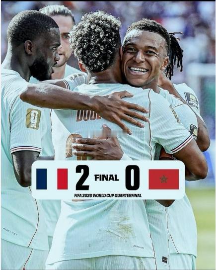 法国在连续两届世界杯中淘汰摩洛哥法国 2-0，晋级四强，在比赛60分钟时候姆巴佩