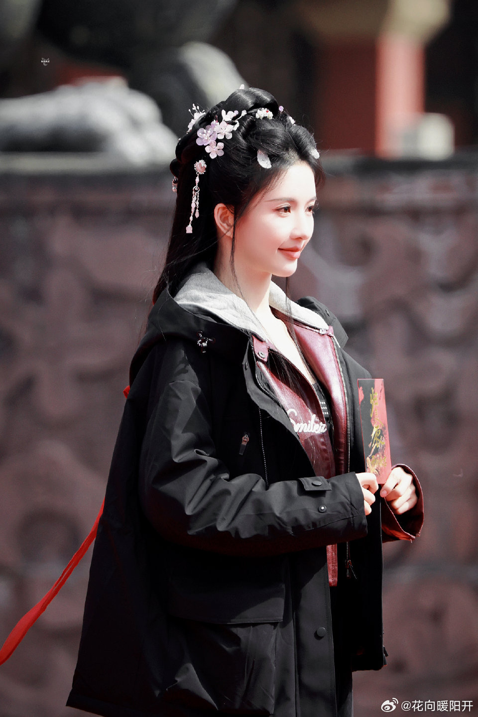 刘些宁又回横店当公主了 这张脸不演公主真的太浪费了💯 刘些宁自带皇室贵气，每一
