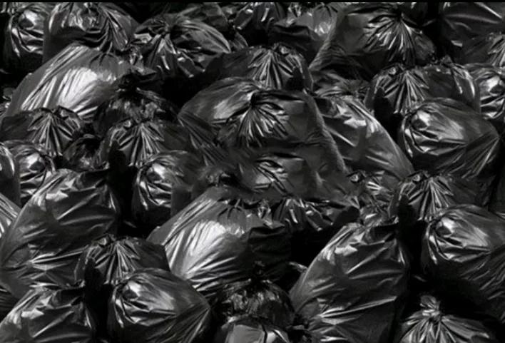 震惊世界！2026年世界杯主场馆接连出现碎尸袋子，墨西哥承办赛事的阿克隆球场周边