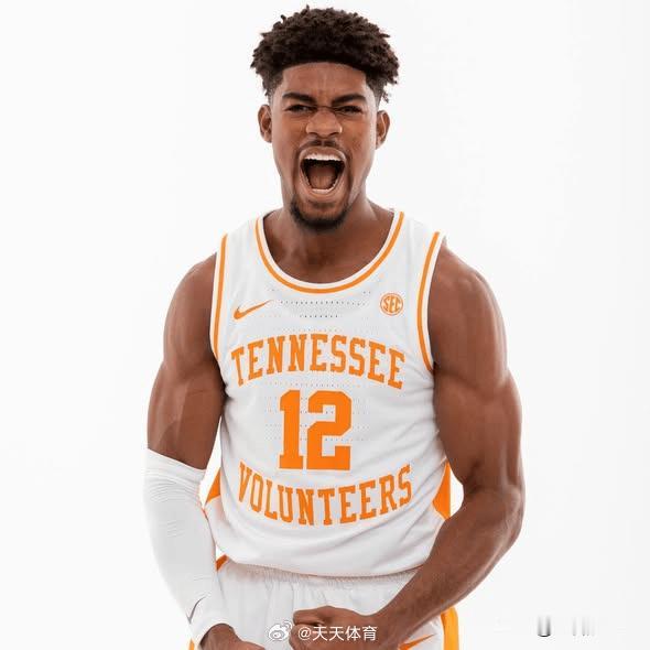 北京签约小外援贝利，是个出色得分手




北京签约小外援贝利，贝利是个不错得分