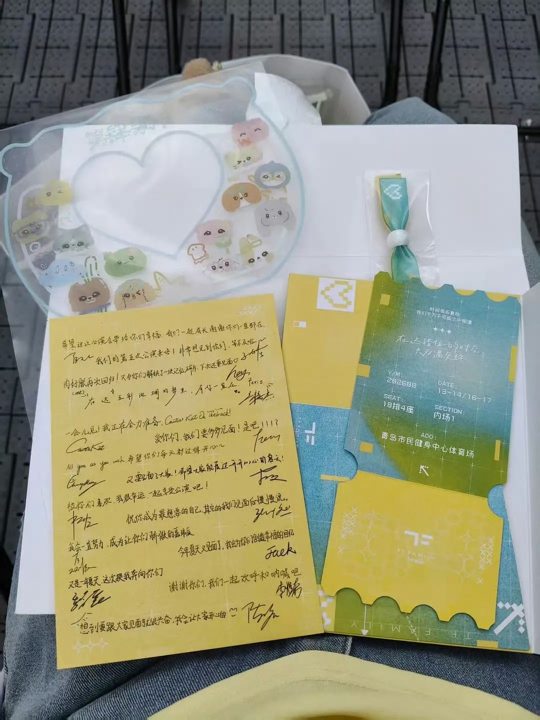 四代五公手写信 来自TF四代五公的伴手礼手写✍🏻️信，写的很真诚，舞台见！五公