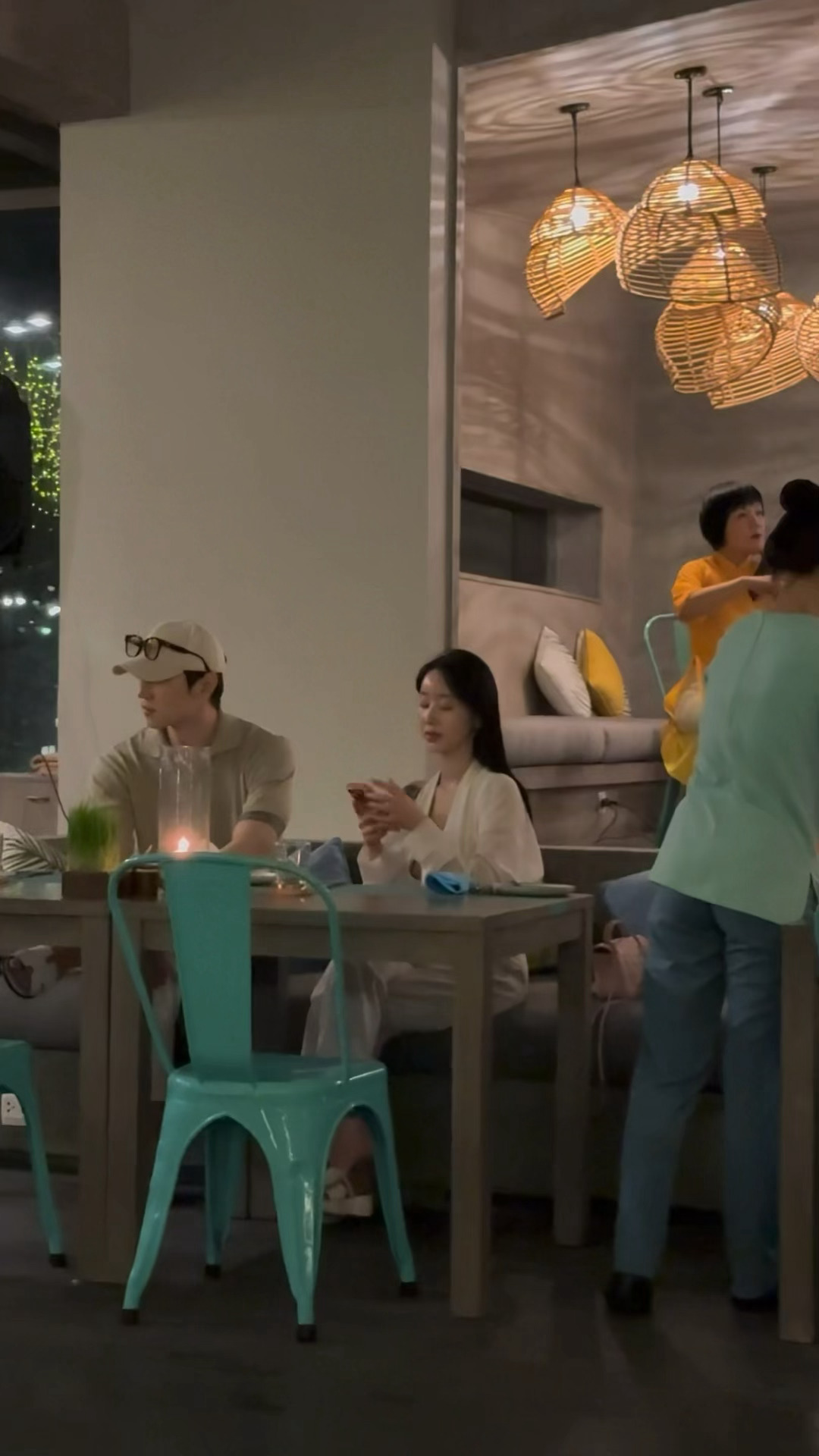 回来翻相册还是一直感叹韩国情侣的赏心悦目单身即地狱既视感不对 比里面的所有男的都