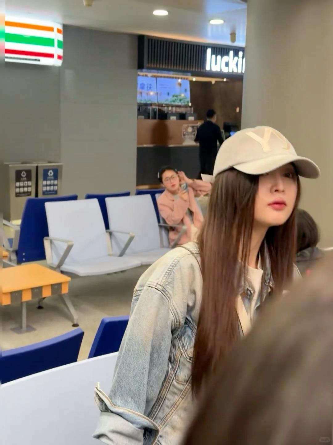 就宣仪式感.吴宣仪 这个路人偶遇拍的live图也好好看啊