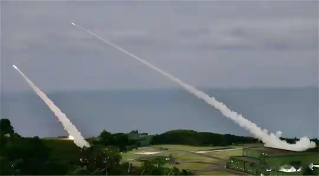 特朗普面对中国严重误判，现在的中美态势，早已不是30年前