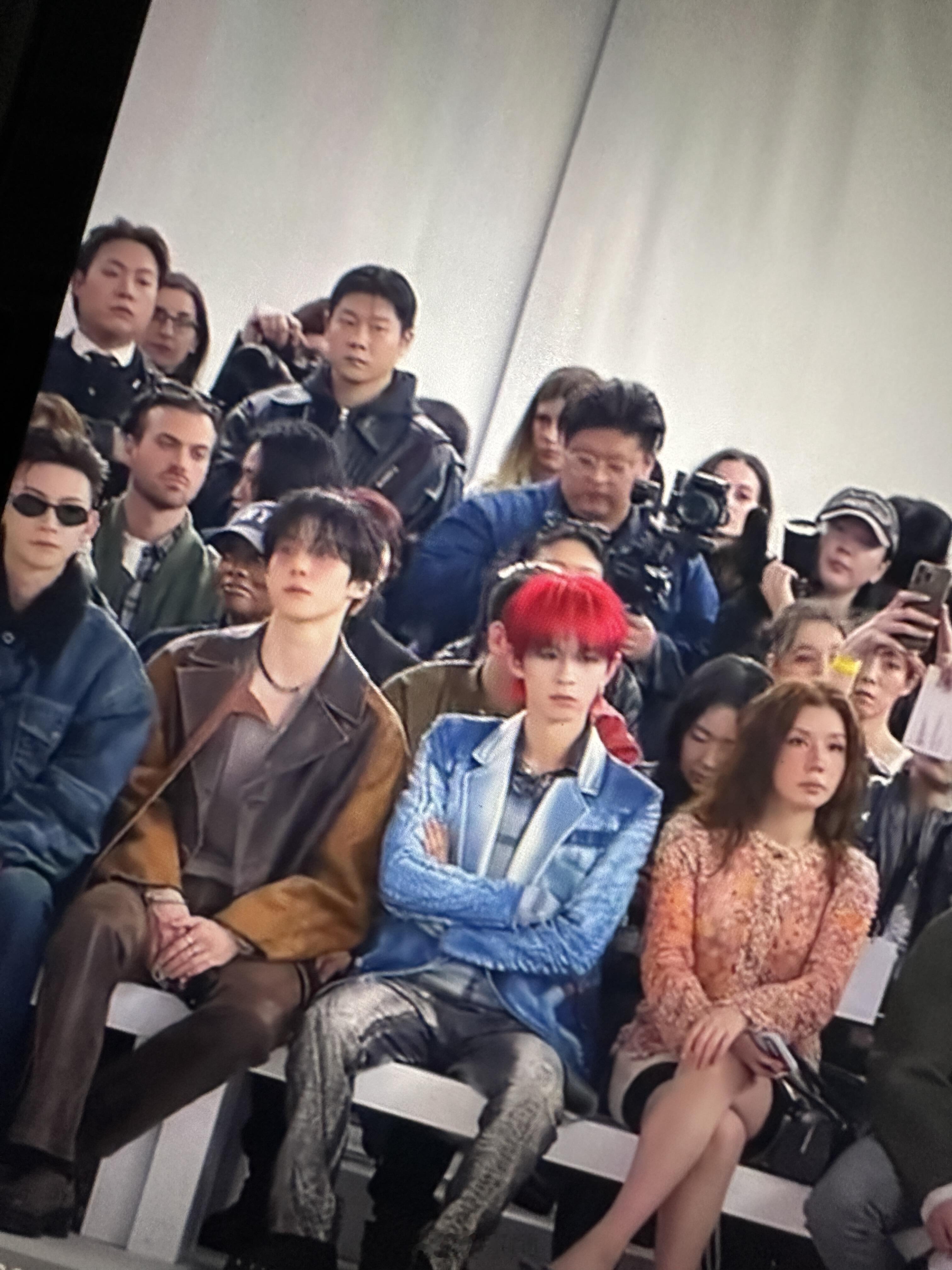 何浩楠感谢红头发太好找了何浩楠‖米兰时装周‖ 