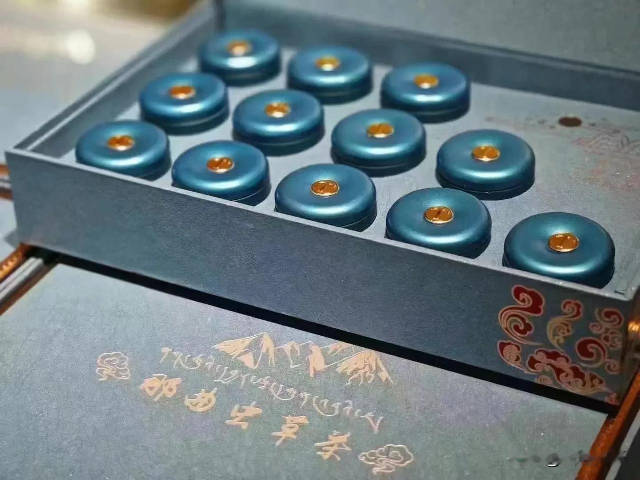虫草茶，简单的一杯茶，不简单的心意
送长辈，送亲友，节日茶礼
送领导，送客户，商