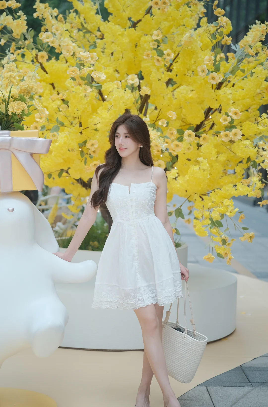 (｡･ω･｡)ﾉ♡ 黄亦玫同款黄玫瑰…💛开啦！